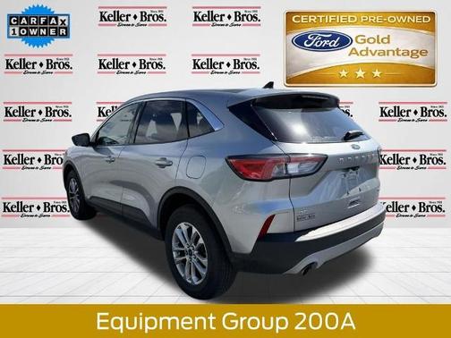 ICONIC SILVER 2022 Ford Escape SE