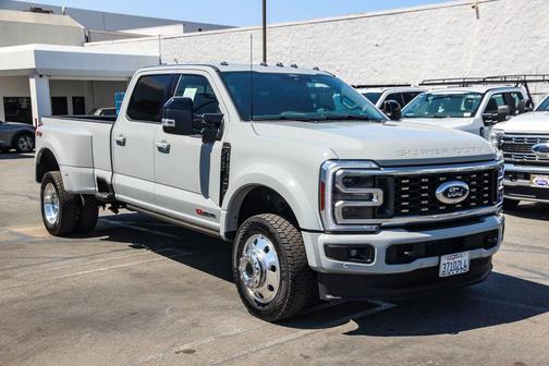 Avalanche 2026 Ford F-450 Platinum