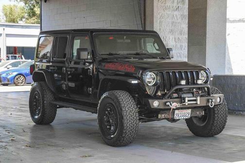 Black Clearcoat 2022 Jeep Wrangler Unlimited High Tide 4x4