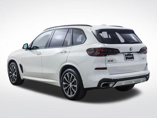 Alpine White 2024 BMW X5 xDrive40i