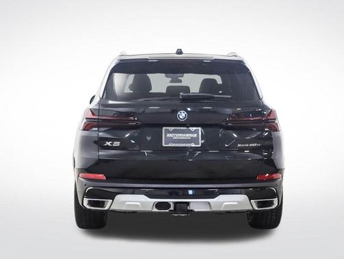 Black Sapphire Metallic 2026 BMW X5 PHEV xDrive50e