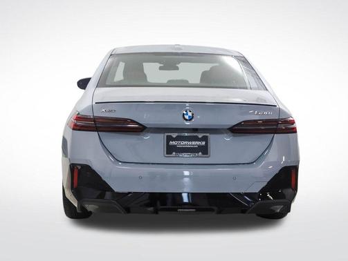 Brooklyn Grey Metallic 2026 BMW 530 xDrive