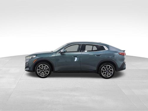 2025 BMW X2 xDrive28i