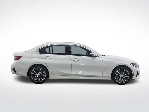 Alpine White 2019 BMW 330 xDrive