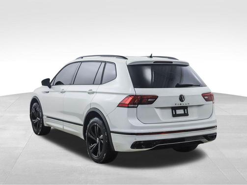 2024 Volkswagen Tiguan 2.0T SE R-Line Black 4MOTION