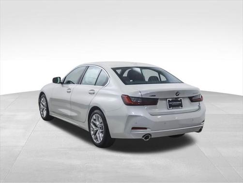 2025 BMW 330 i xDrive