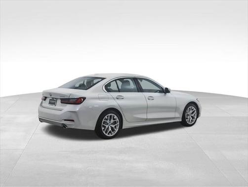 2025 BMW 330 i xDrive