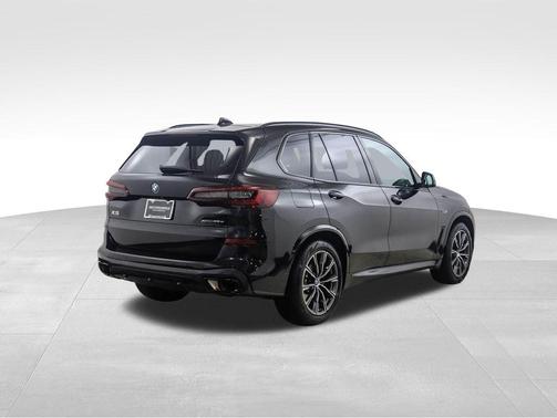 2022 BMW X5 PHEV xDrive45e
