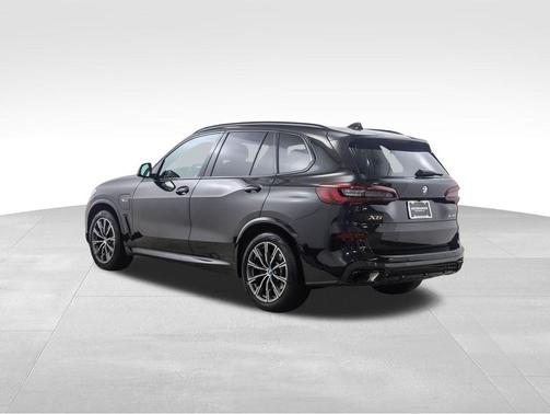 2022 BMW X5 PHEV xDrive45e