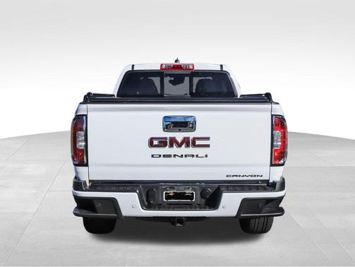 2022 GMC Canyon Denali