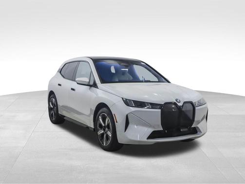 2026 BMW iX xDrive60