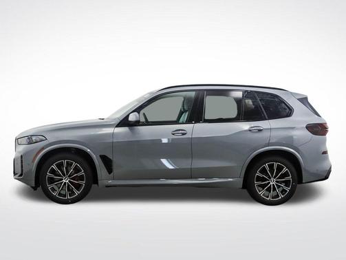 Brooklyn Grey Metallic 2026 BMW X5 xDrive40i
