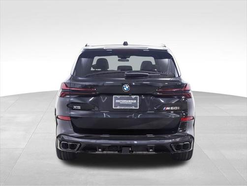 2025 BMW X5 M60i