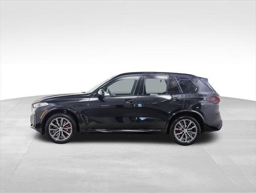 2025 BMW X5 M60i