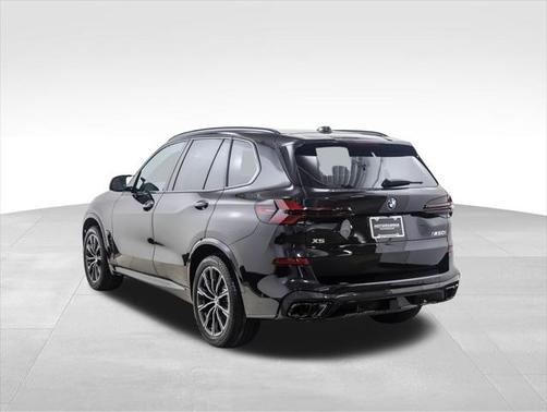 2025 BMW X5 M60i