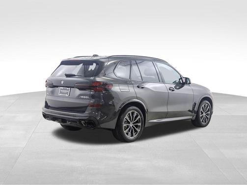 2026 BMW X5 M60i