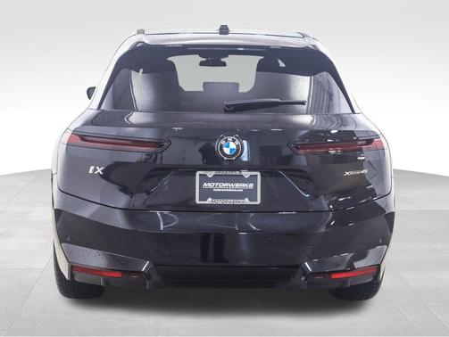 2026 BMW iX xDrive45