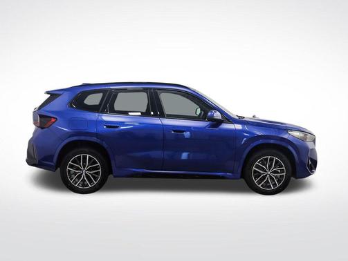 Portimao Blue Metallic 2026 BMW X1 xDrive28i
