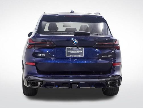 Tanzanite Blue II Metallic 2026 BMW X5 xDrive40i