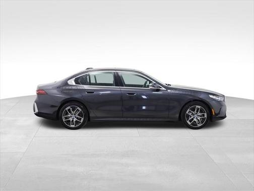 2024 BMW i5 eDrive40