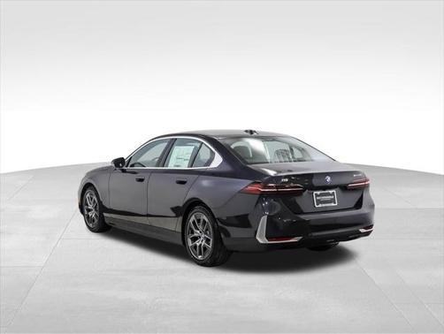 2024 BMW i5 eDrive40