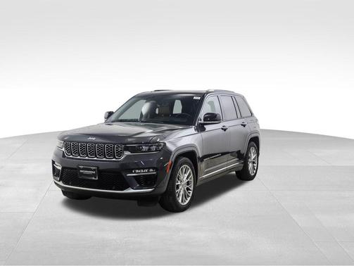 2022 Jeep Grand Cherokee Summit