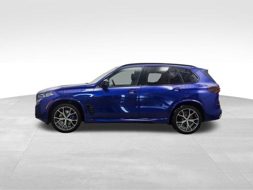 2025 BMW X5 M60i