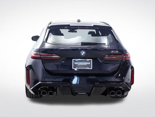 Carbon Black Metallic 2026 BMW M5 Base