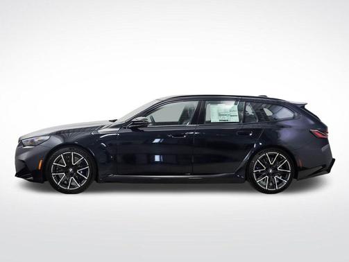 Carbon Black Metallic 2026 BMW M5 Base