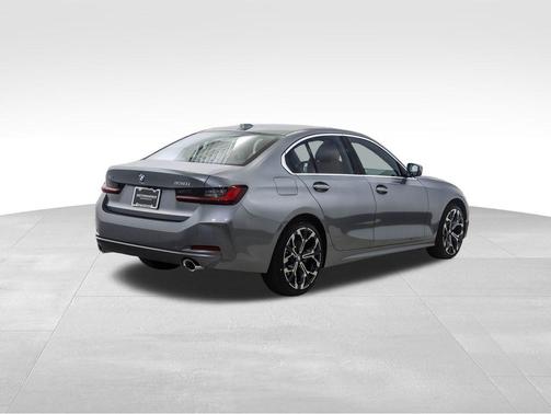 2026 BMW 330 i xDrive