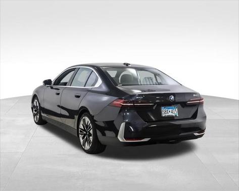 2024 BMW 540 i xDrive