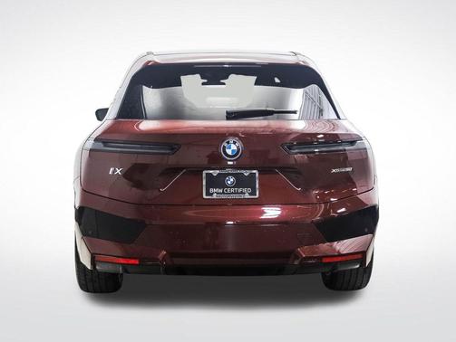 Aventurin Red Metallic 2023 BMW iX xDrive50