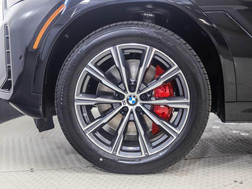 2026 BMW X6 xDrive40i