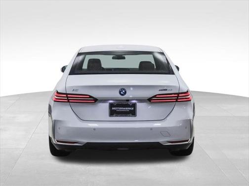 2024 BMW i5 eDrive40