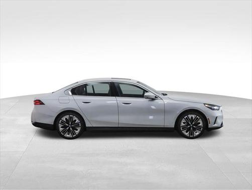 2024 BMW i5 eDrive40