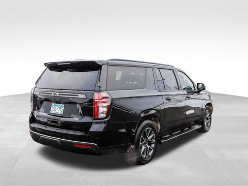 2022 Chevrolet Suburban 4WD Z71