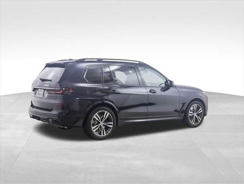 2026 BMW X7 M60i