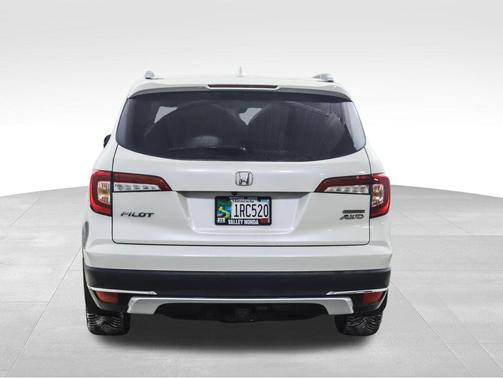 2019 Honda Pilot Touring 8-Passenger