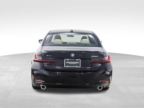 2025 BMW 330 i xDrive