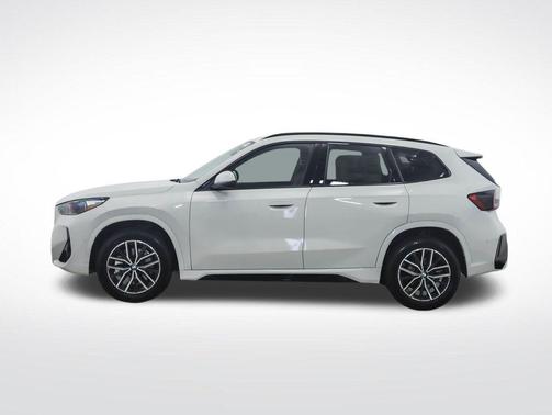 Alpine White 2026 BMW X1 xDrive28i