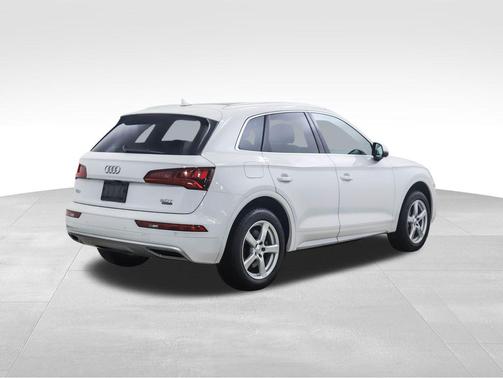 Ibis White 2018 Audi Q5 2.0T Tech Premium