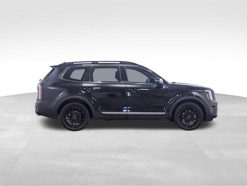 Ebony Black 2023 Kia Telluride EX X-Line