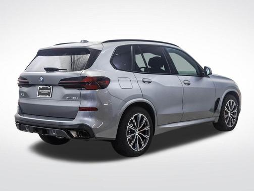 Skyscraper Grey Metallic 2026 BMW X5 PHEV xDrive50e