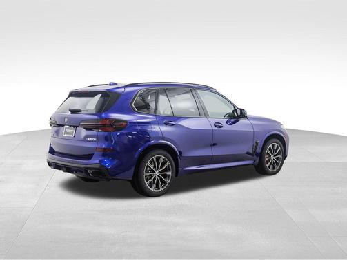 2026 BMW X5 M60i