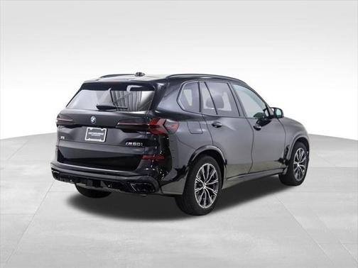 2025 BMW X5 M60i