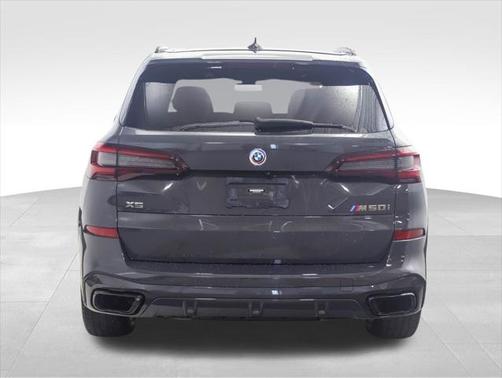 2022 BMW X5 M50i