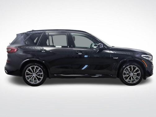 Black Sapphire Metallic 2022 BMW X5 PHEV xDrive45e