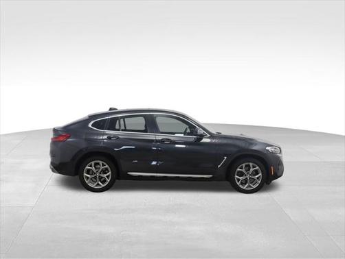 2022 BMW X4 xDrive30i