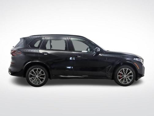 Black Sapphire Metallic 2026 BMW X5 xDrive40i
