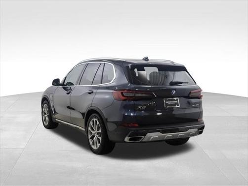 2022 BMW X5 PHEV xDrive45e